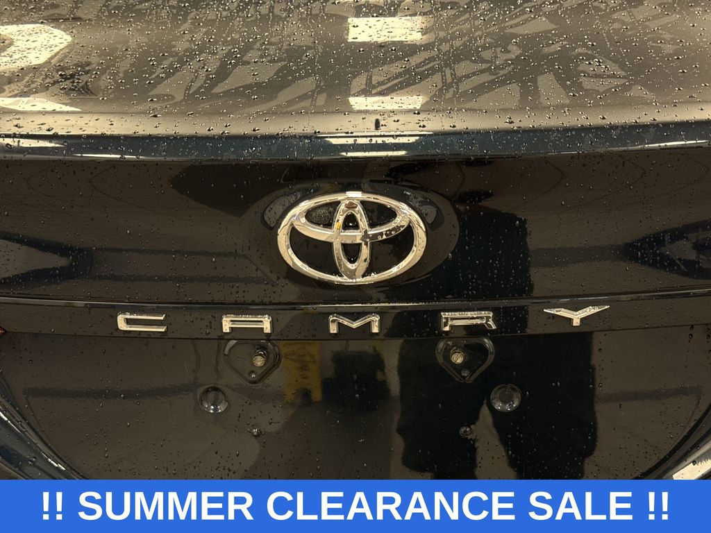 Thumbnail: 2019 Toyota Camry - 19
