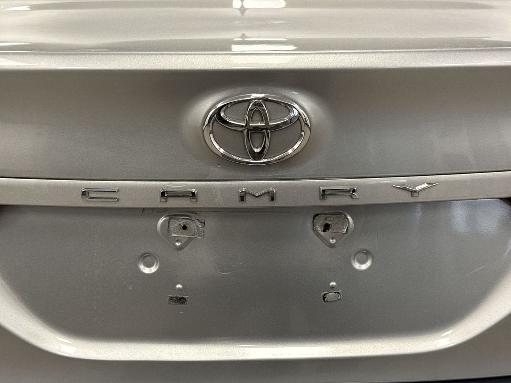 Thumbnail: 2019 Toyota Camry - 26