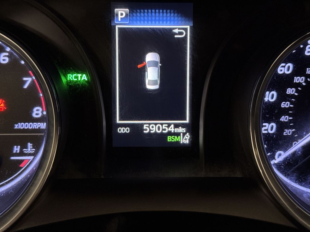 Thumbnail: 2019 Toyota Camry - 13