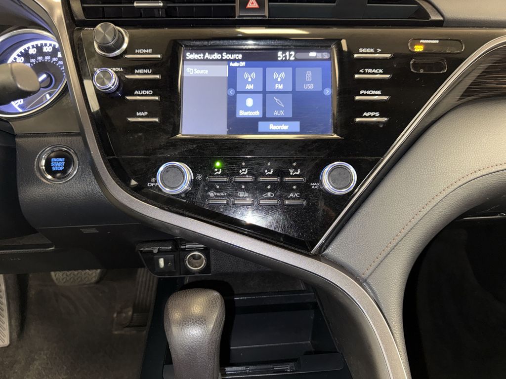 Thumbnail: 2019 Toyota Camry - 22