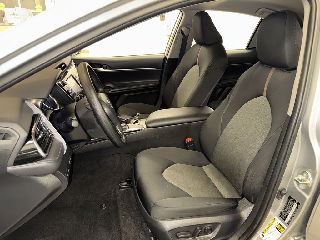 Thumbnail: 2019 Toyota Camry - 8