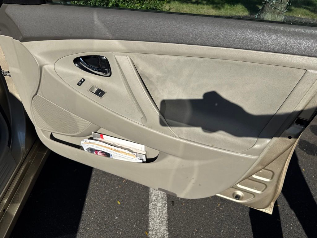 Thumbnail: 2011 Toyota Camry - 15