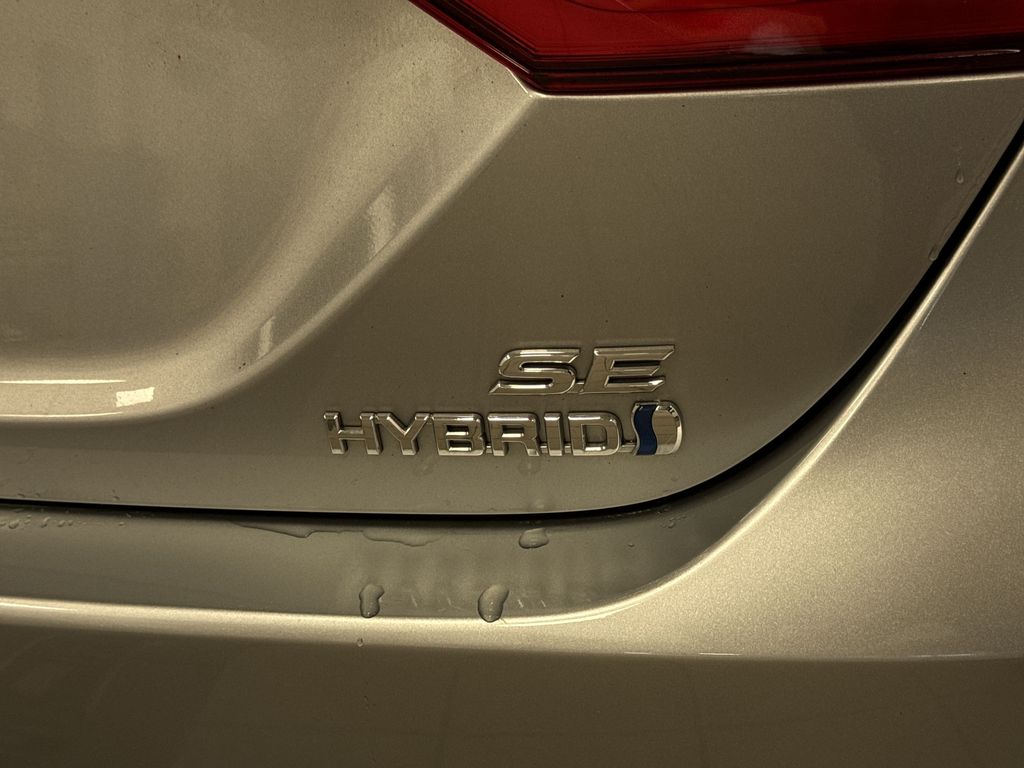 Thumbnail: 2022 Toyota Camry - 27