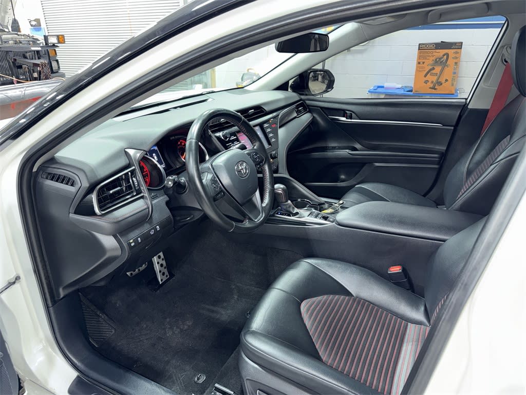 Thumbnail: 2020 Toyota Camry - 9