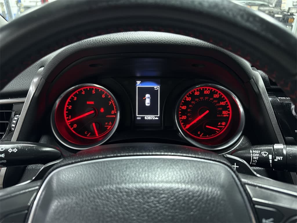 Thumbnail: 2020 Toyota Camry - 32