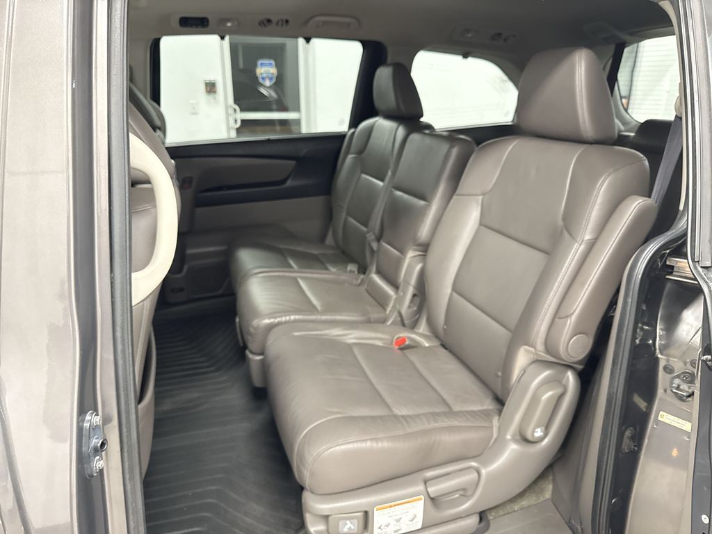 Thumbnail: 2014 Honda Odyssey - 10