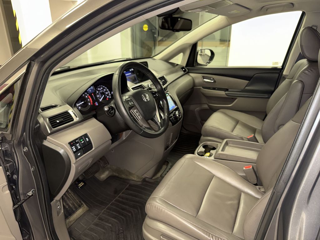 Thumbnail: 2014 Honda Odyssey - 28