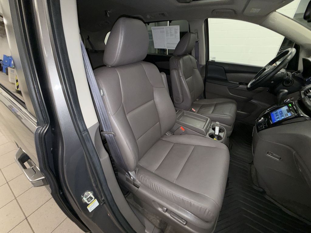 Thumbnail: 2014 Honda Odyssey - 9