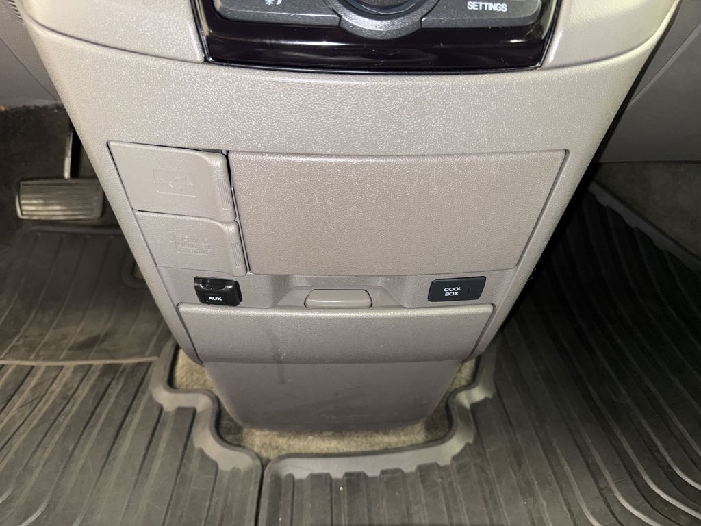 Thumbnail: 2014 Honda Odyssey - 31
