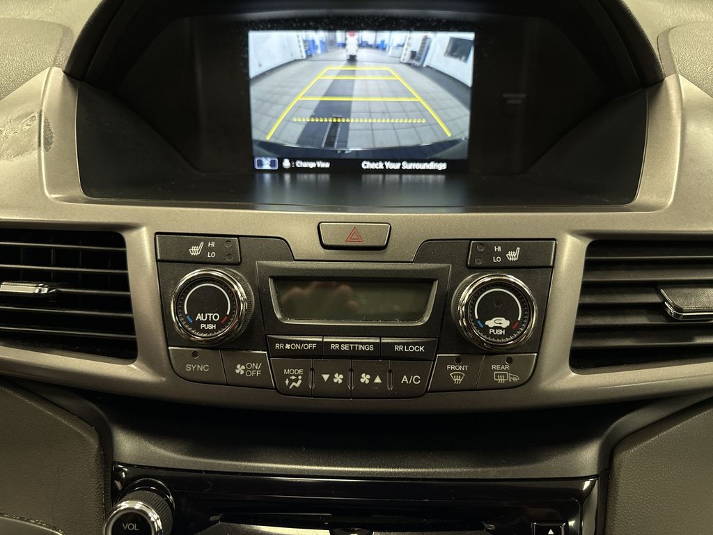 Thumbnail: 2015 Honda Odyssey - 24