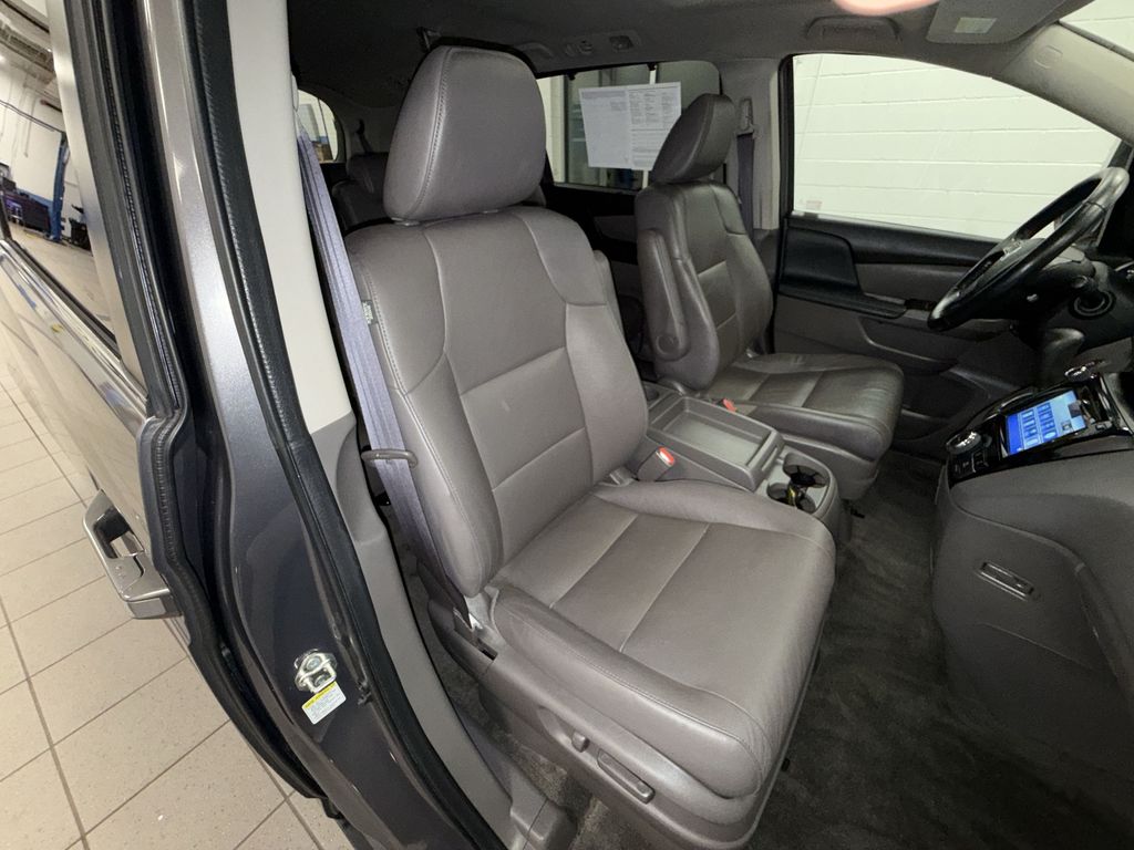 Thumbnail: 2015 Honda Odyssey - 9