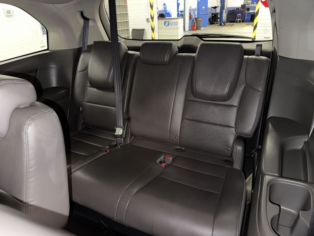Thumbnail: 2015 Honda Odyssey - 22