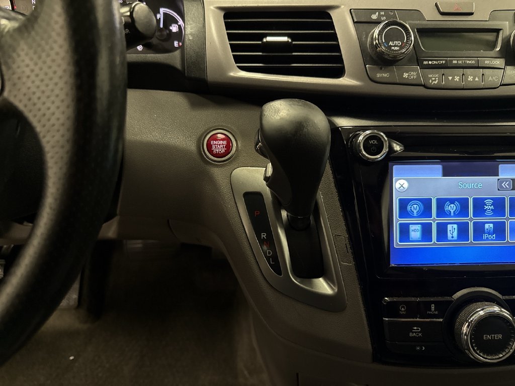 Thumbnail: 2015 Honda Odyssey - 30