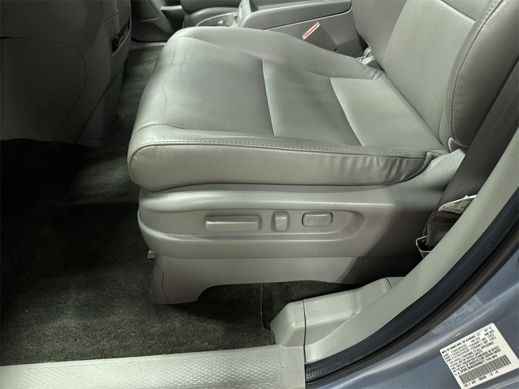 Thumbnail: 2014 Honda Odyssey - 26