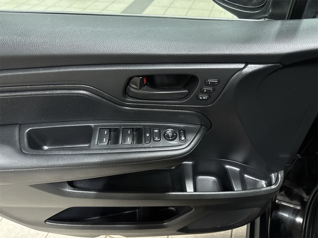 Thumbnail: 2024 Honda Odyssey - 24