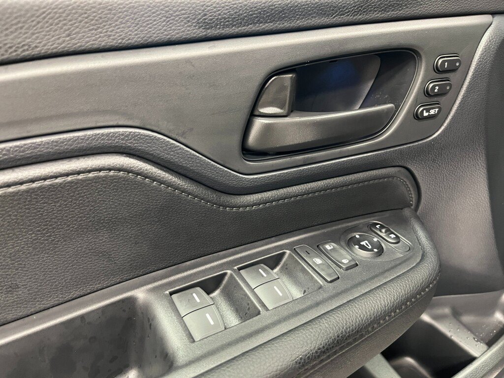 Thumbnail: 2026 Honda Odyssey - 21