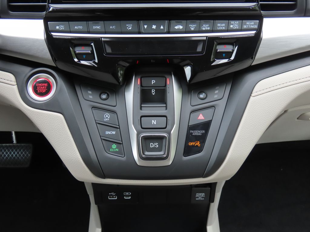 Thumbnail: 2026 Honda Odyssey - 21