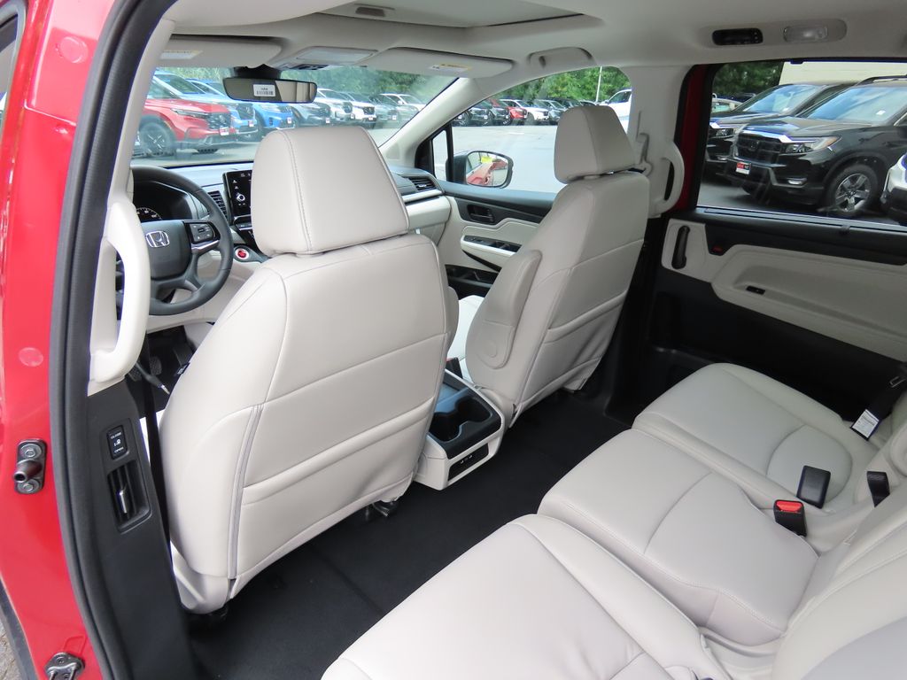 Thumbnail: 2027 Honda Odyssey - 18