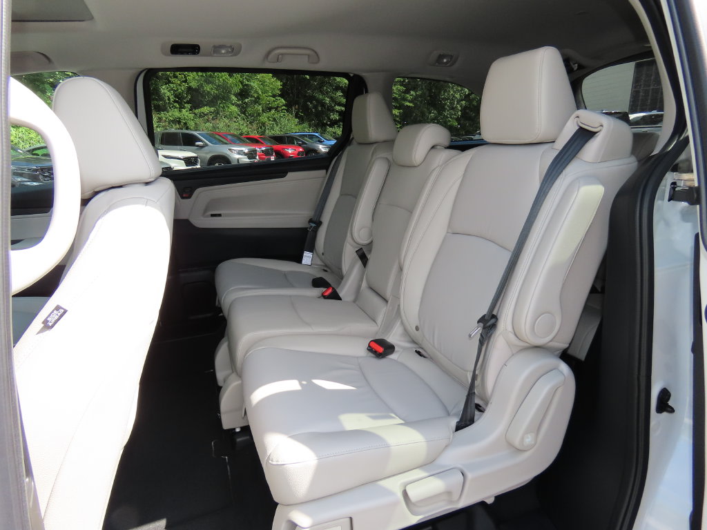 Thumbnail: 2027 Honda Odyssey - 13