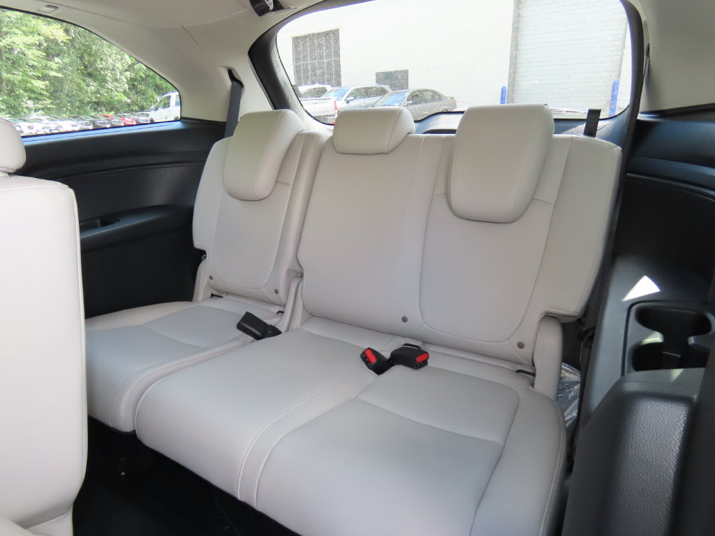Thumbnail: 2027 Honda Odyssey - 18