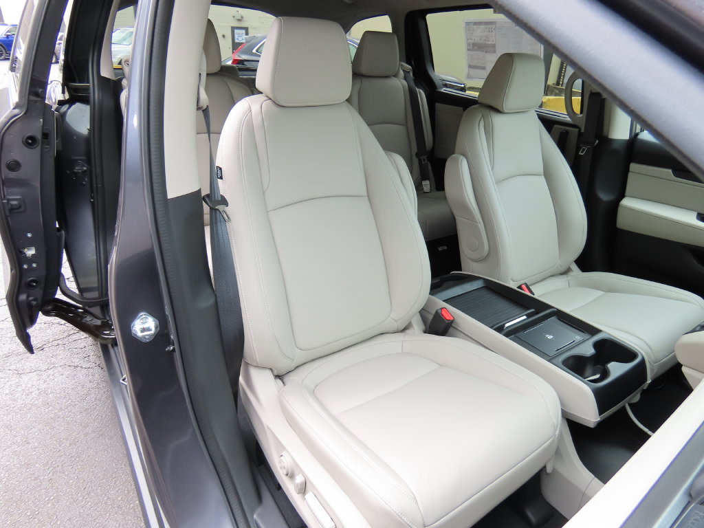 Thumbnail: 2027 Honda Odyssey - 20