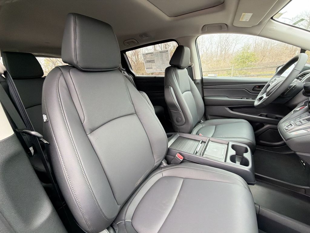 Thumbnail: 2026 Honda Odyssey - 23