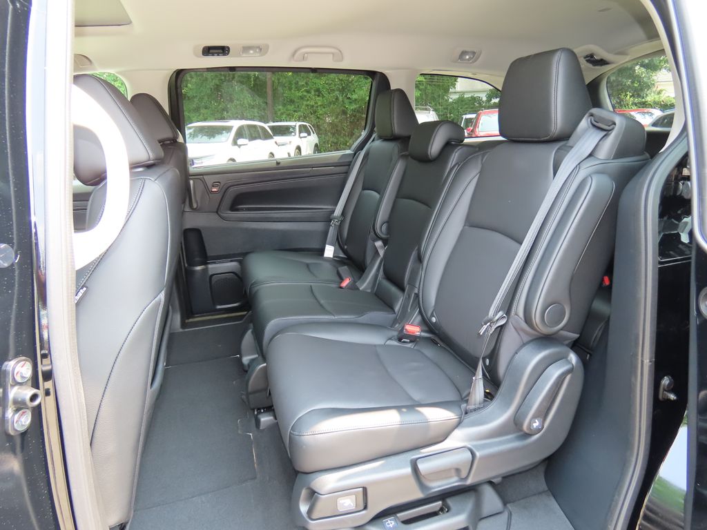 Thumbnail: 2027 Honda Odyssey - 13