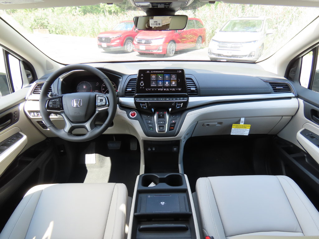 Thumbnail: 2026 Honda Odyssey - 10