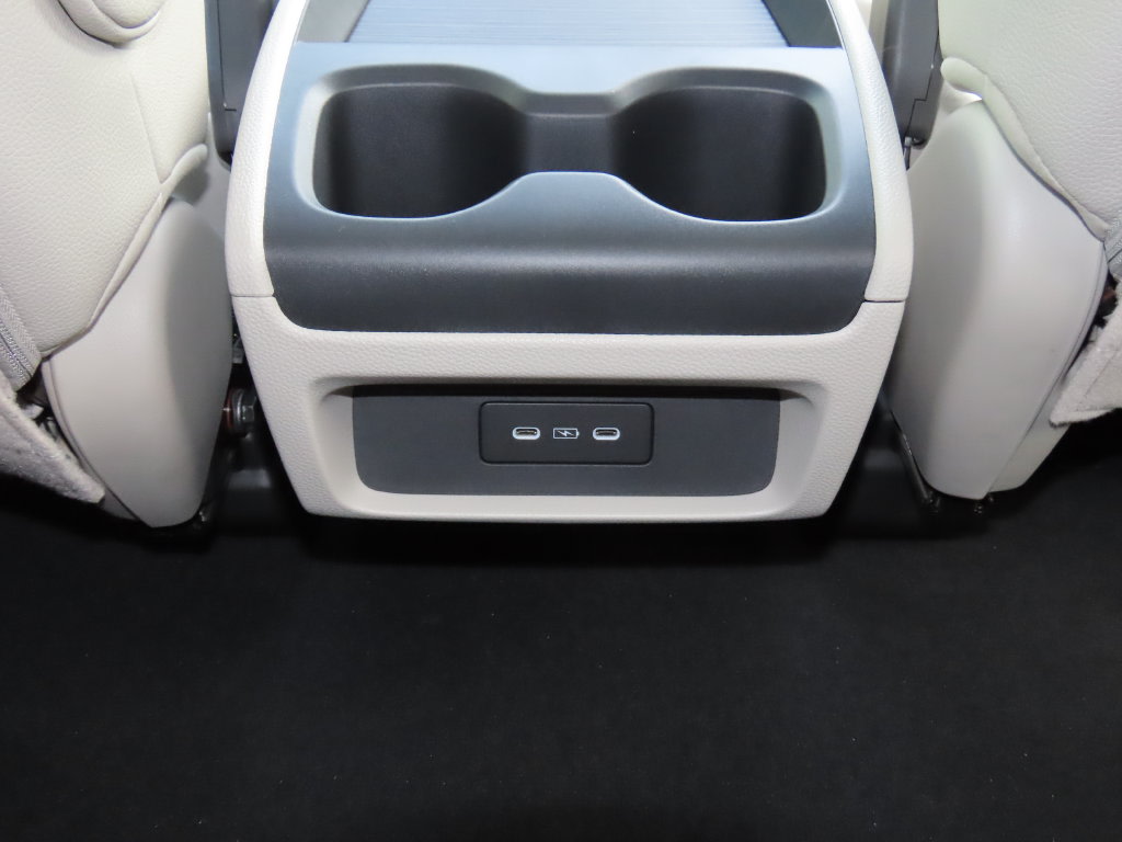 Thumbnail: 2027 Honda Odyssey - 24