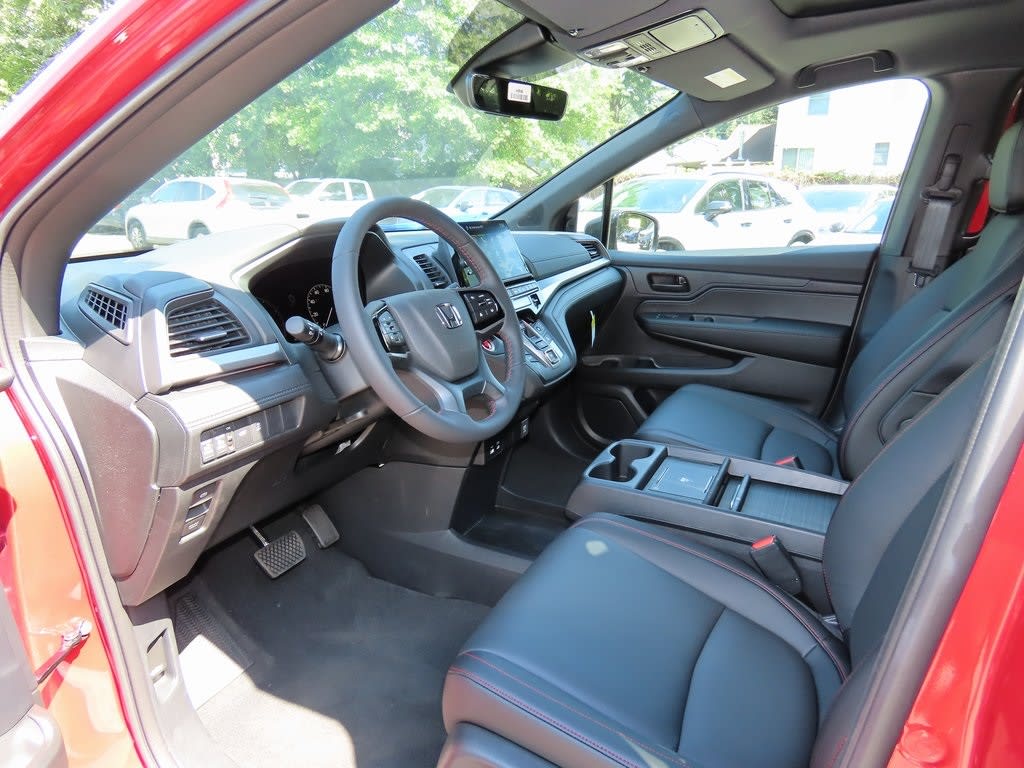Thumbnail: 2025 Honda Odyssey - 11
