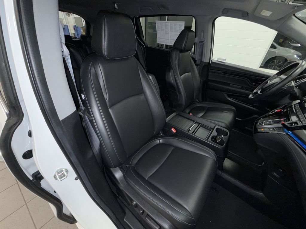 Thumbnail: 2023 Honda Odyssey - 10