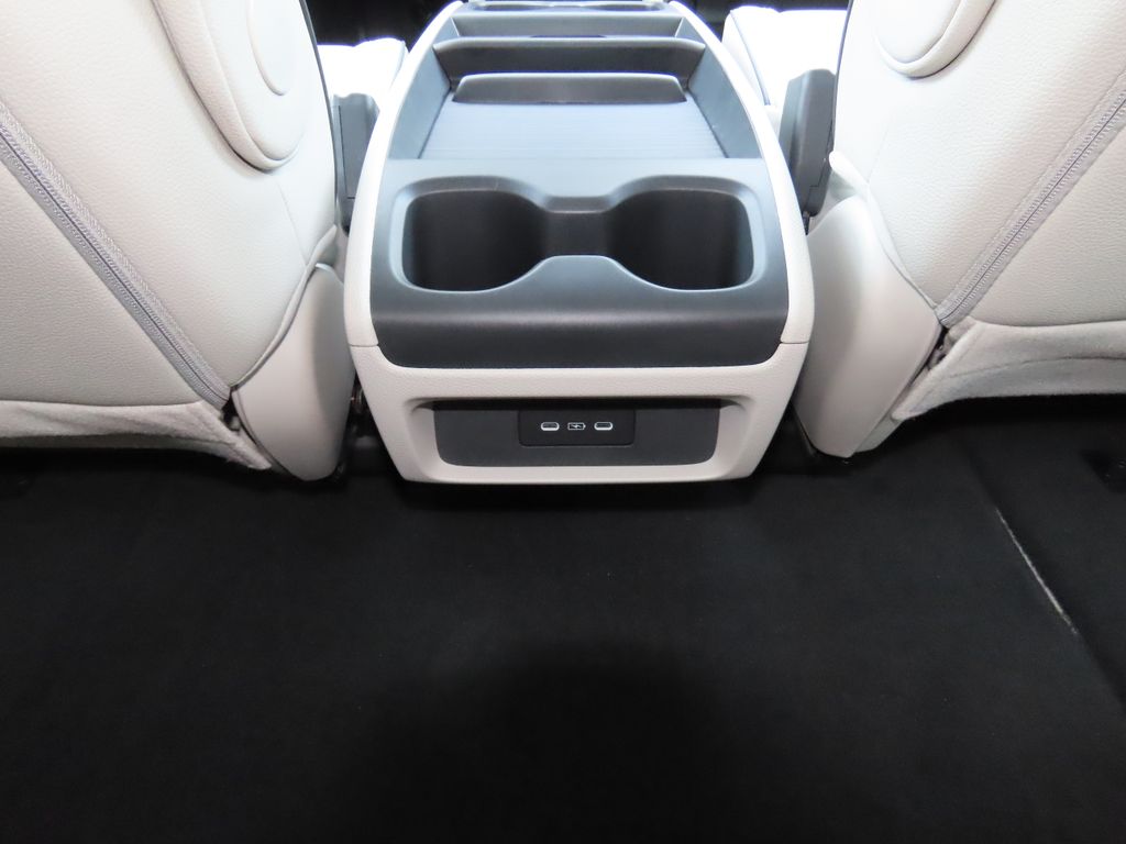 Thumbnail: 2026 Honda Odyssey - 27