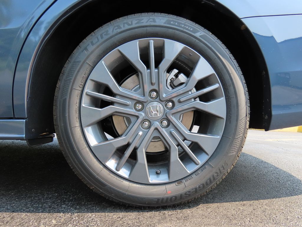Thumbnail: 2026 Honda Odyssey - 8