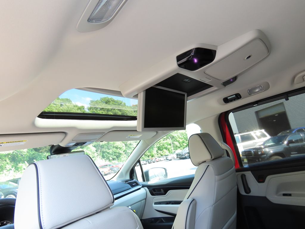 Thumbnail: 2026 Honda Odyssey - 20