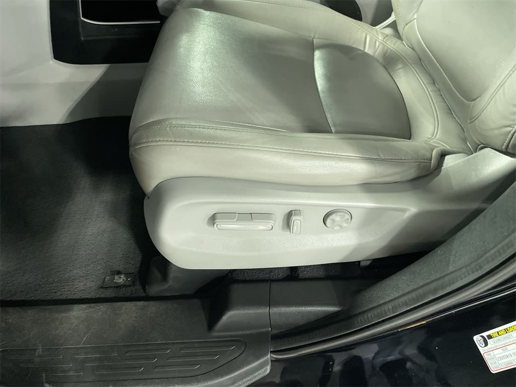 Thumbnail: 2022 Honda Odyssey - 27