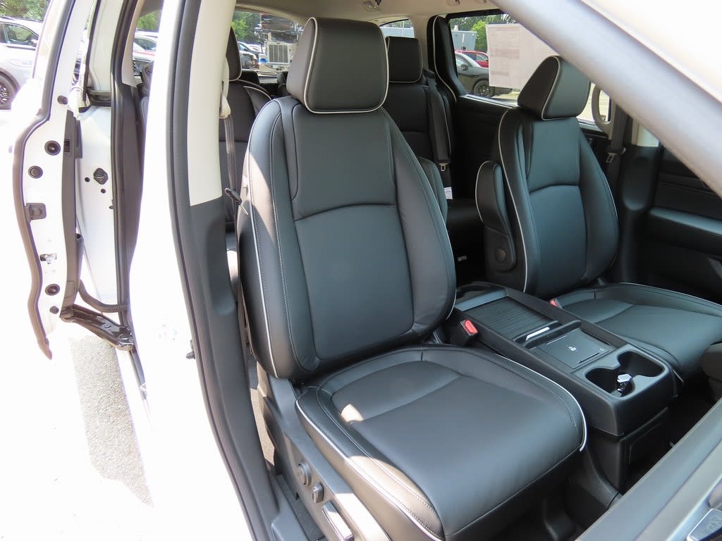 2025 Honda Odyssey Touring 21