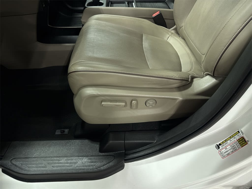 Thumbnail: 2023 Honda Odyssey - 27