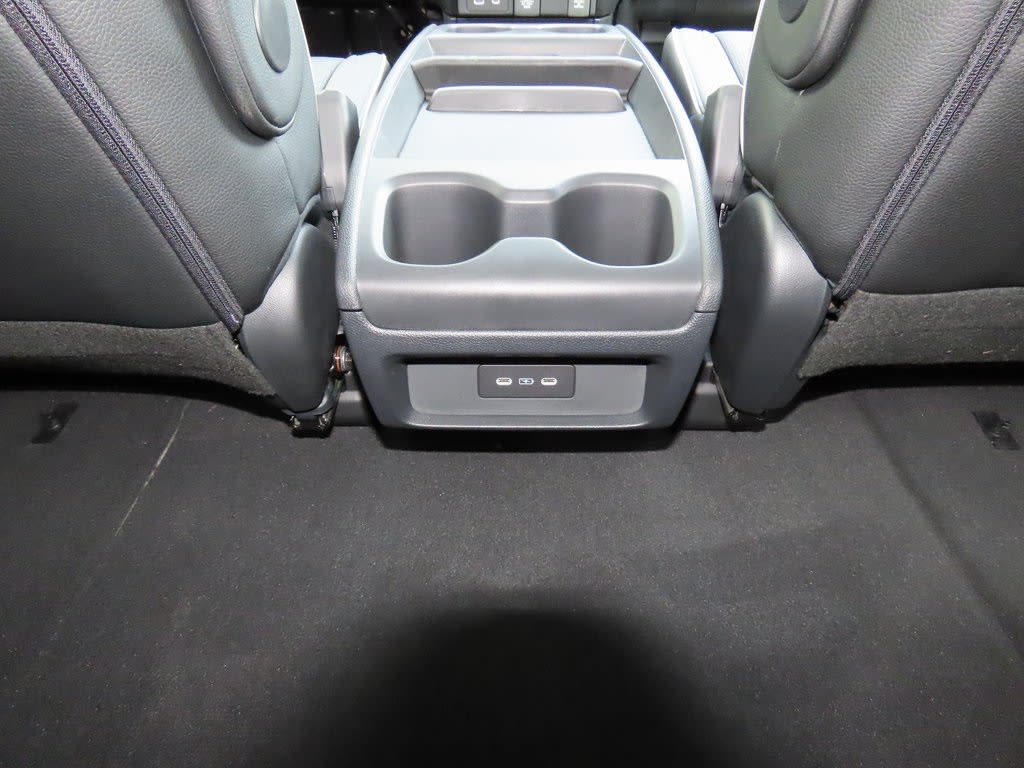 2025 Honda Odyssey Elite 29