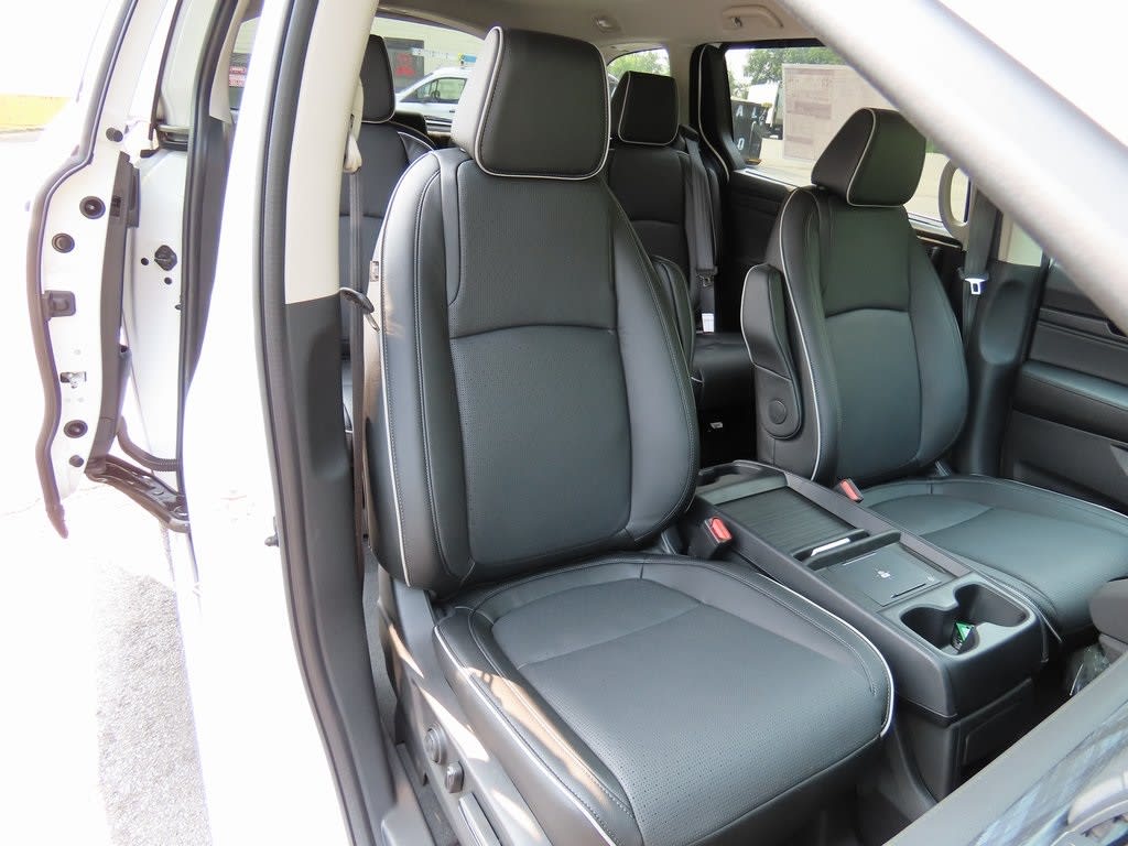 2025 Honda Odyssey Elite 22