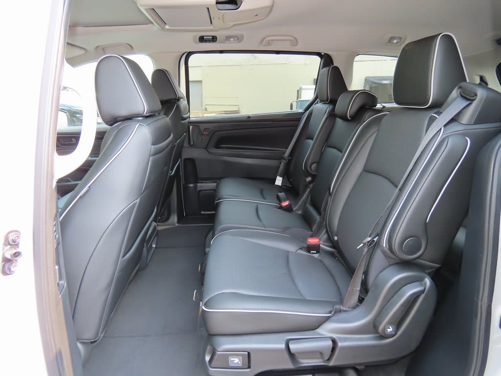 2025 Honda Odyssey Elite 13
