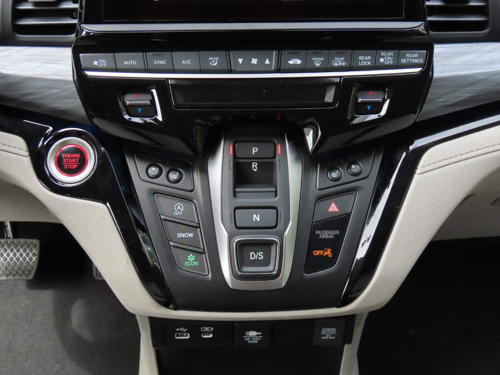 Thumbnail: 2027 Honda Odyssey - 25