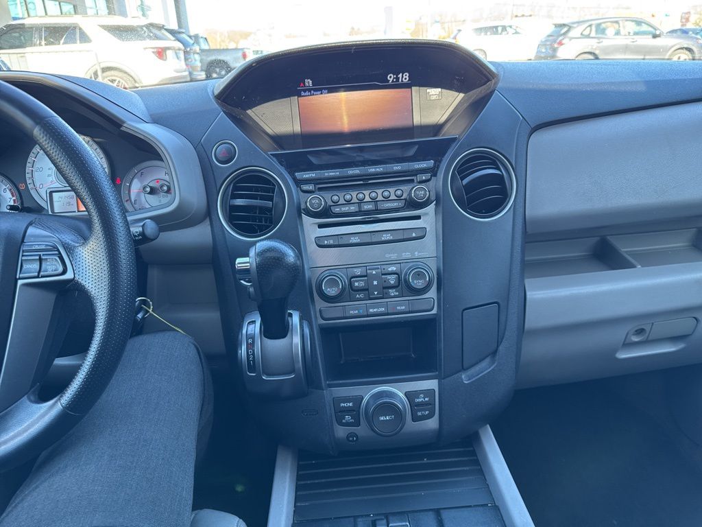 Thumbnail: 2015 Honda Pilot - 10