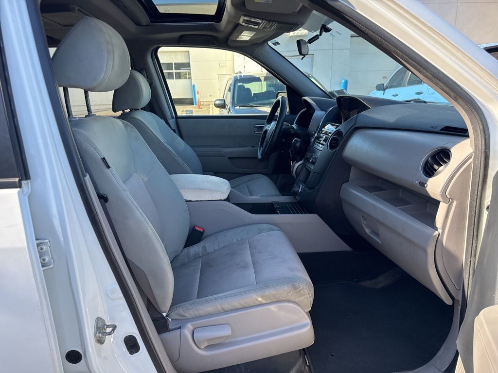 Thumbnail: 2015 Honda Pilot - 12