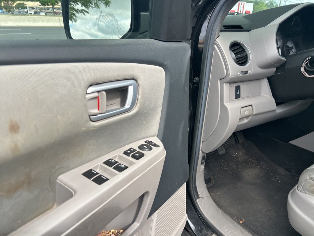 Thumbnail: 2012 Honda Pilot - 23