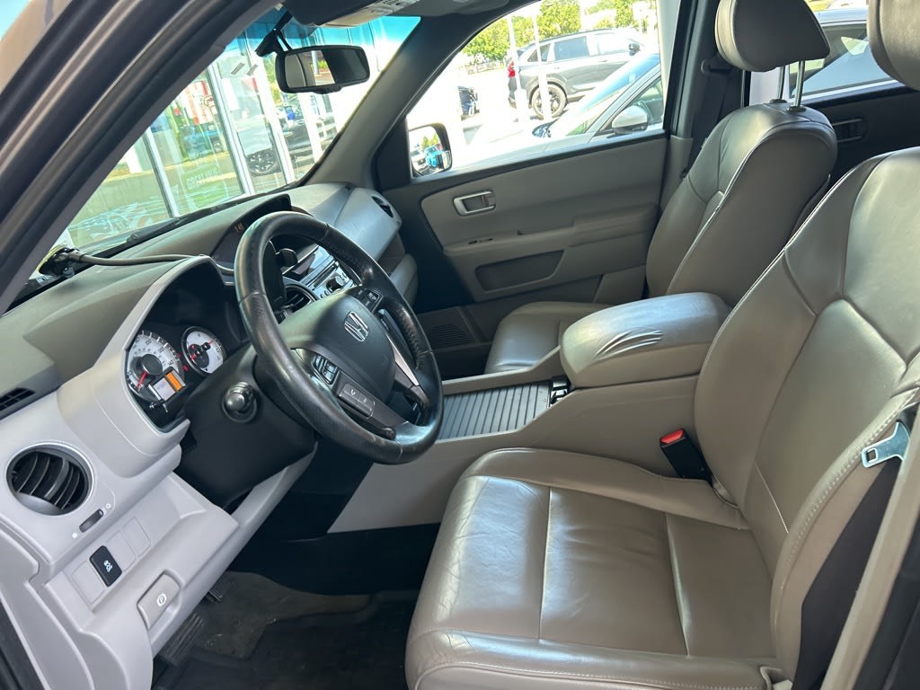 Thumbnail: 2015 Honda Pilot - 8