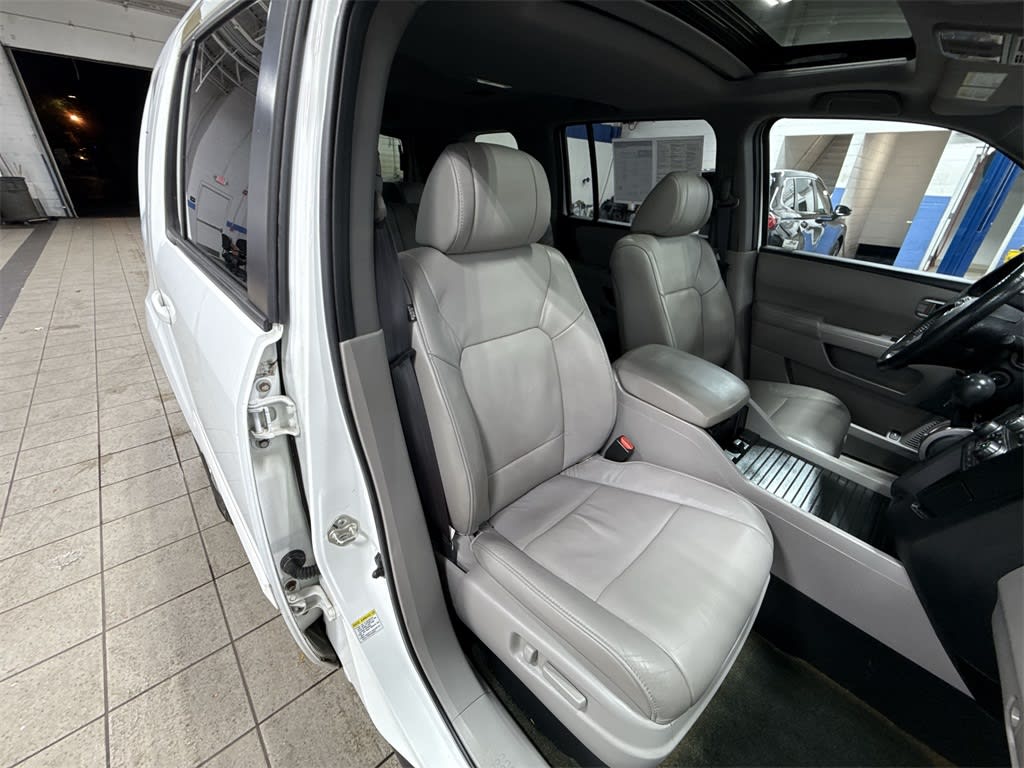 Thumbnail: 2014 Honda Pilot - 11