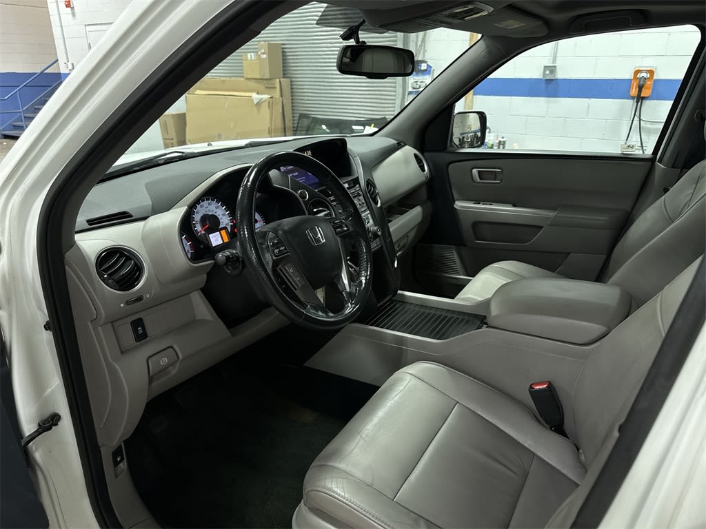 Thumbnail: 2014 Honda Pilot - 9