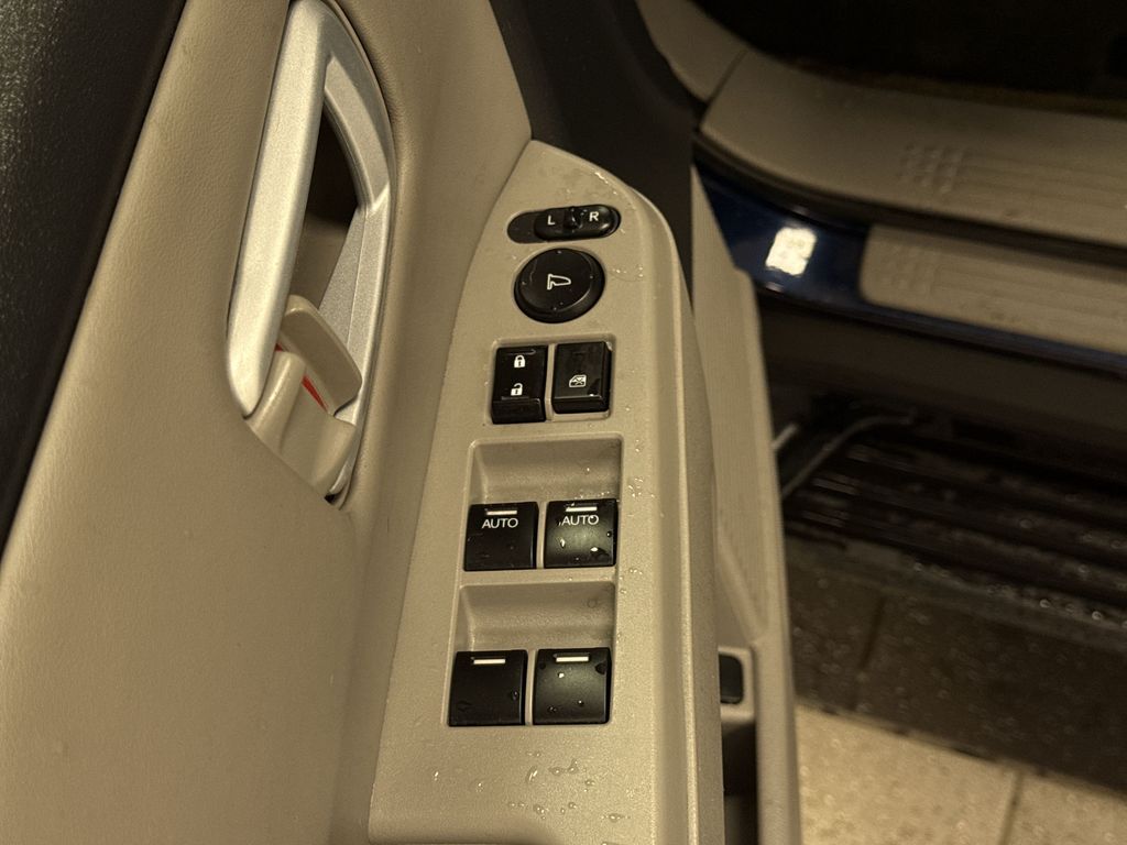 Thumbnail: 2015 Honda Pilot - 26