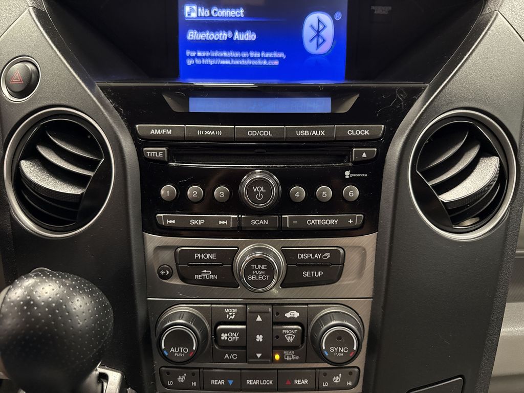 Thumbnail: 2015 Honda Pilot - 13