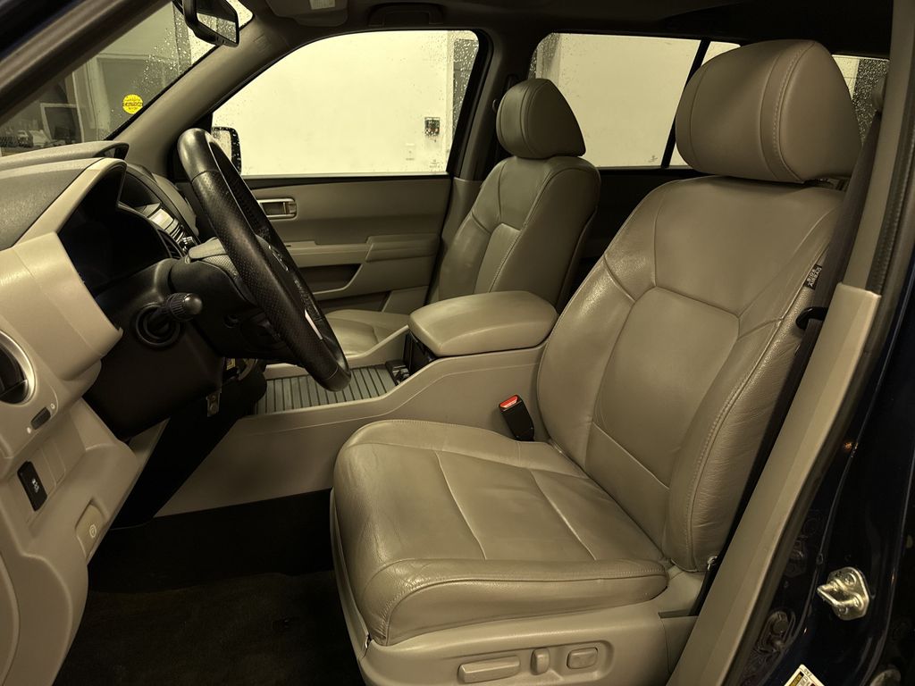 Thumbnail: 2015 Honda Pilot - 10